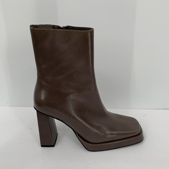 Jeffrey Campbell Maximal Platform short bootie boot gray heel leather zip new 6 - Picture 1 of 6